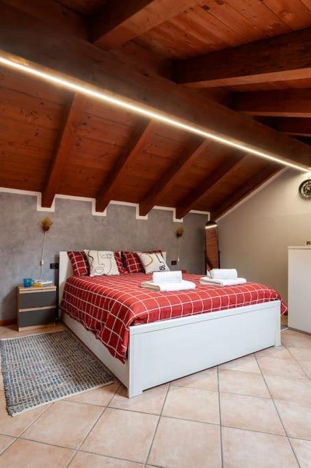 Alex Haus Daire Somma Lombardo Dış mekan fotoğraf