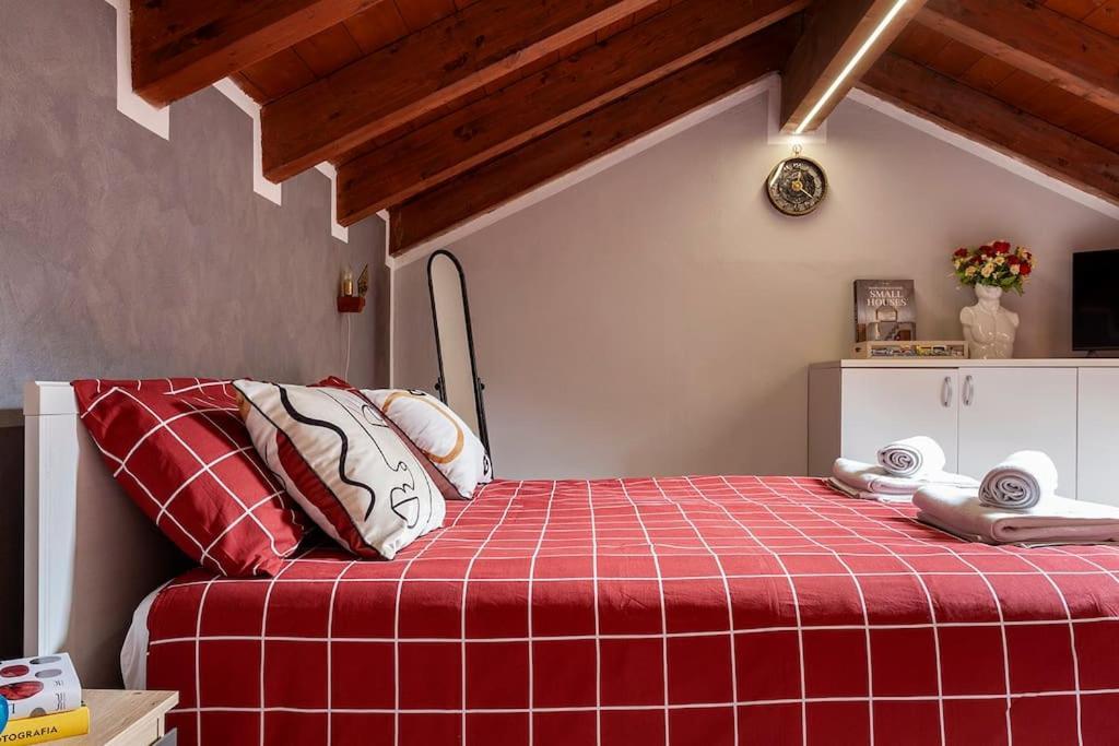 Alex Haus Daire Somma Lombardo Dış mekan fotoğraf