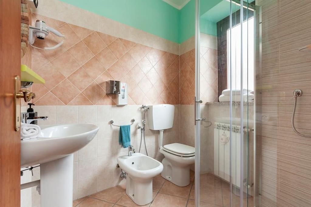 Alex Haus Daire Somma Lombardo Dış mekan fotoğraf
