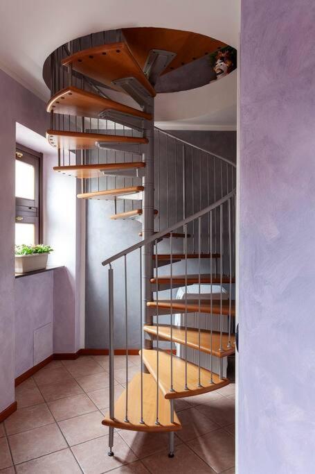 Alex Haus Daire Somma Lombardo Dış mekan fotoğraf