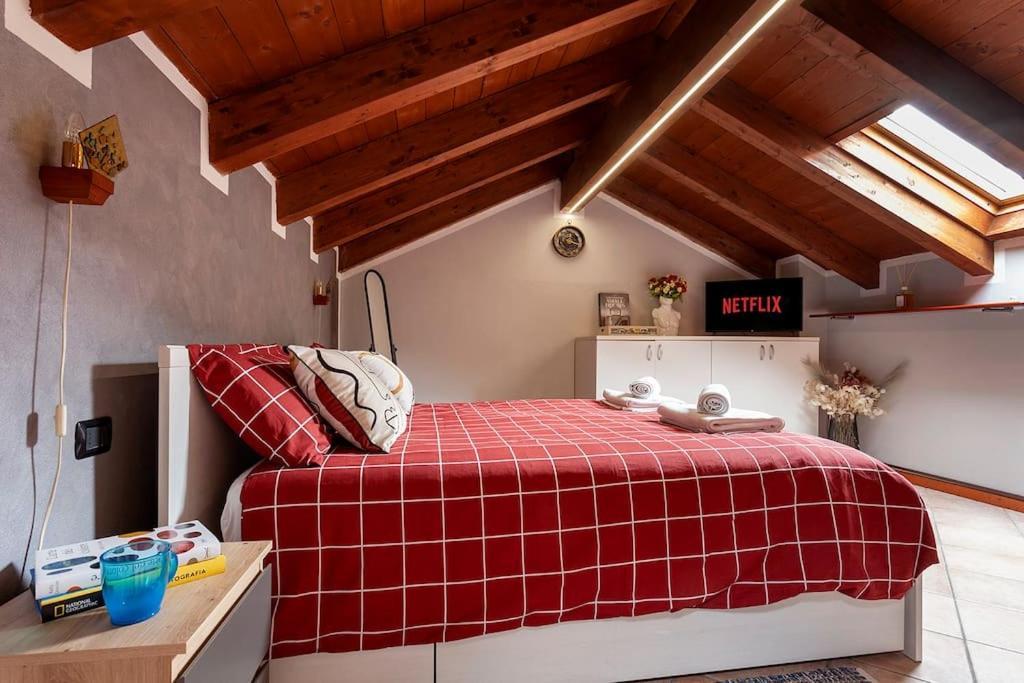 Alex Haus Daire Somma Lombardo Dış mekan fotoğraf